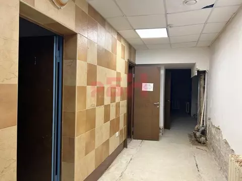 Помещение свободного назначения в Тюменская область, Тюмень ул. ...