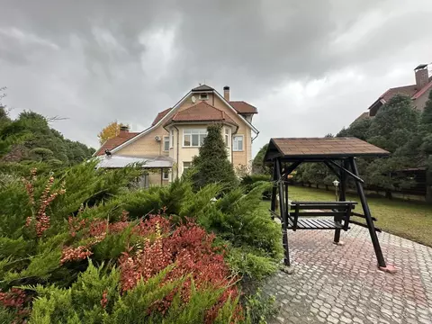 Коттедж в Московская область, Красногорск городской округ, с. ...