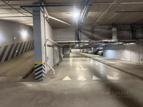 Гараж в Санкт-Петербург просп. Орлово-Денисовский, 19к5 (13 м)