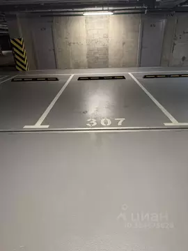 Гараж в Санкт-Петербург Петровский просп., 9к2 (14 м)