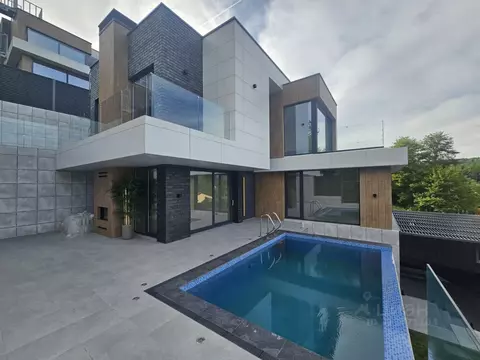 Дом в Краснодарский край, Сочи Звездная ул. (270 м)