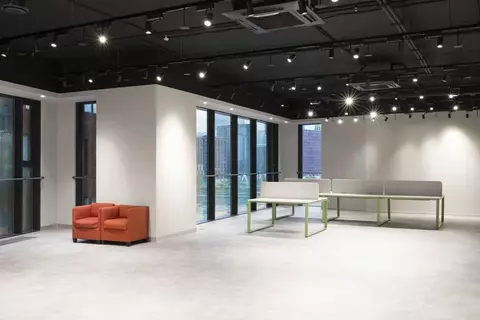 Офис в Москва Новоданиловская наб., 12 (242 м)