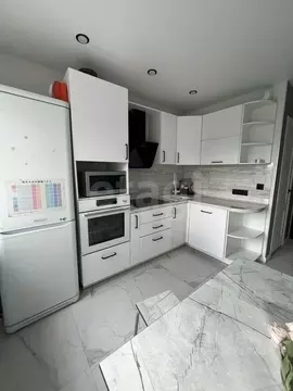 3-к кв. Тюменская область, Тюмень Ялуторовская ул., 12 (67.3 м)