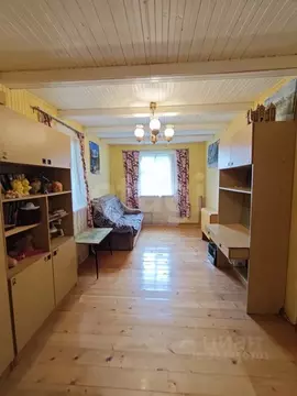 Дом в Ленинградская область, Волховский район, Кисельнинское с/пос, ...