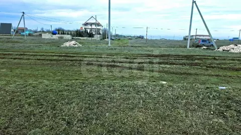 Участок в Крым, Ленинский район, Семисотское с/пос, с. Каменское ул. ...