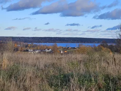 Участок в Ленинградская область, Приозерский район, Петровское с/пос  ...