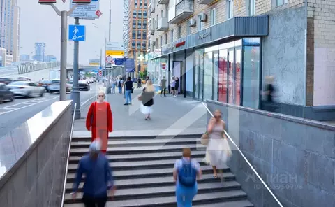 Торговая площадь в Москва Ленинградский просп., 33К3 (17 м)