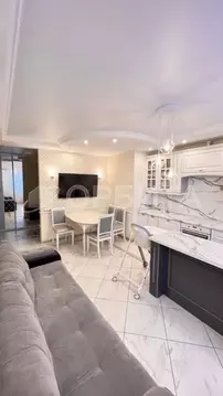 3-к кв. Тюменская область, Тюмень Кремлевская ул., 112к1 (83.0 м)