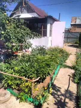 Дом в Оренбургская область, Оренбургский район, Ленинский сельсовет, ...