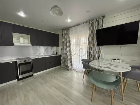 Дом в Иркутская область, Иркутский муниципальный округ, с. ...