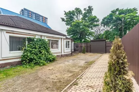 Дом в Ростовская область, Батайск ул. Урицкого (120 м)