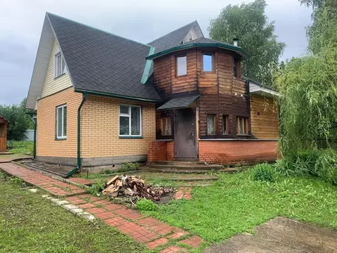 Дом в Калужская область, Малоярославецкий муниципальный округ, Маклино ...