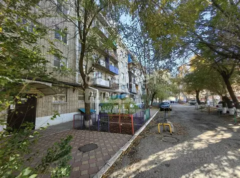 2-к кв. Калмыкия, Элиста ул. Максима Горького, 11 (43.4 м)