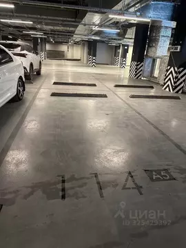 Гараж в Москва Шелепихинская наб., 40к1 (15 м)