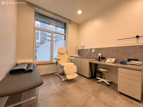 Помещение свободного назначения (127.1 м)