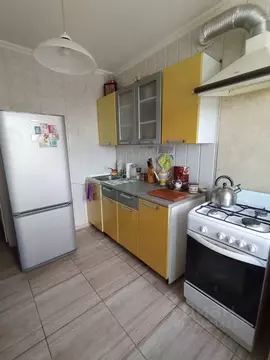 3-к кв. Омская область, Омск ул. 35-я Северная, 1/1 (64.8 м)