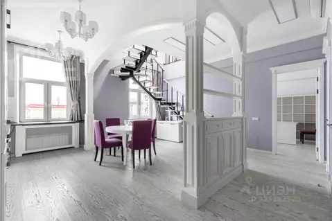 4-к кв. Москва Тверская ул., 8к1 (140.0 м)