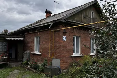 Дом в Свердловская область, Екатеринбург ул. Варяжская, 32 (55 м)