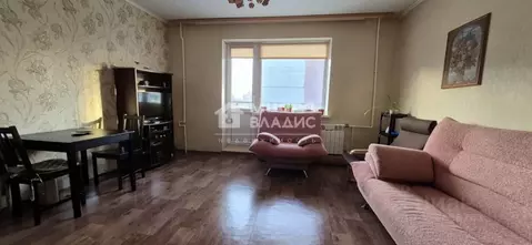 3-к кв. Омская область, Омск Городок Нефтяников мкр, ул. Строителей, ...