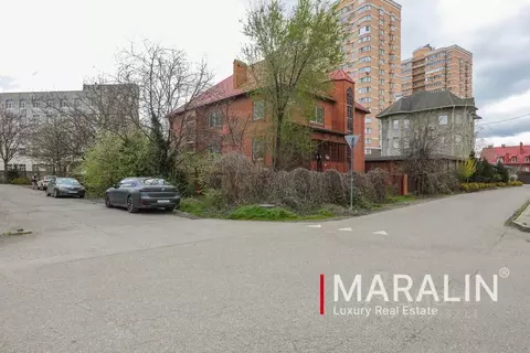 Помещение свободного назначения в Краснодарский край, Краснодар ул. ...