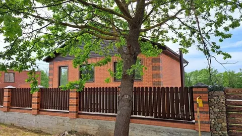 Дом в Краснодарский край, Абинский район, Светлогорское с/пос, с. ...