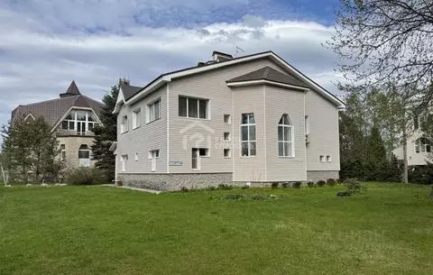 Дом в Санкт-Петербург, Санкт-Петербург, Петергоф ул. Средняя, 24 (216 ...