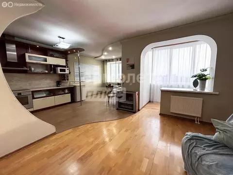 3-комнатная квартира: Сыктывкар, улица Морозова, 104 (110.8 м)