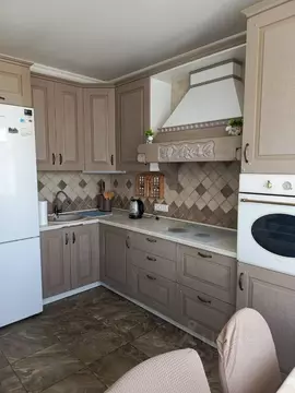 3-к кв. Москва просп. Защитников Москвы, 10 (75.0 м)