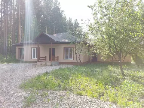 Дом в Свердловская область, Арамильский городской округ, пос. Светлый, ...