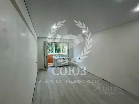 3-к кв. Калужская область, Калуга Турынино мкр, ул. Турынинская, 10 ...