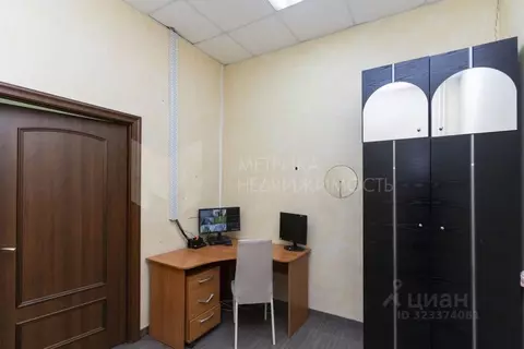 Помещение свободного назначения в Тюменская область, Тюмень ул. ...