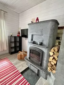 Дом в Карелия, Пряжинский район, Чалнинское с/пос, д. Виданы ул. ...