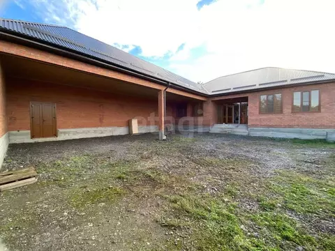 Дом в Ингушетия, Назрановский район, с. Али-Юрт  (210 м)
