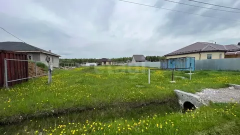 Участок в Тюменская область, Тюменский муниципальный округ, д. Ушакова ...
