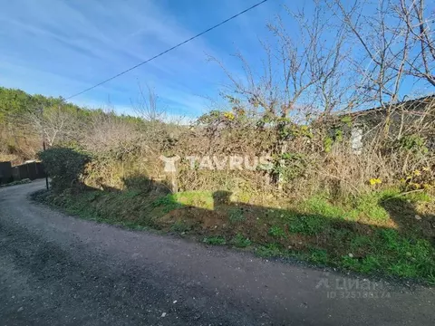 Участок в Крым, Симферопольский район, Перовское с/пос, с. Кизиловое  ...