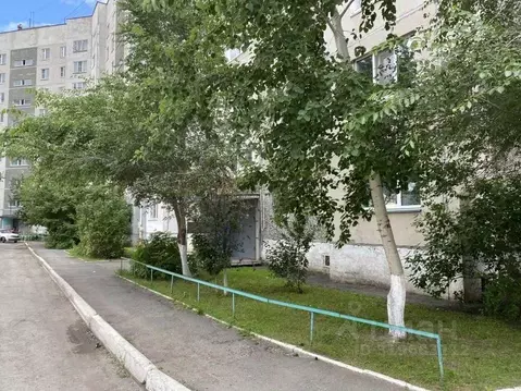 3-к кв. Курганская область, Курган Заозерный жилрайон, 6-й мкр, 10 ...