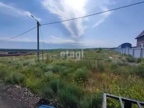 Участок в Оренбургская область, Матвеевский сельсовет, с. Матвеевка ...