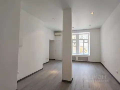 Офис в Москва Тверская ул., 12С7 (15 м)