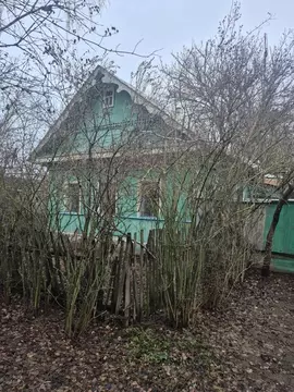 Дом в Саратовская область, Петровский район, Пригородное муниципальное ...