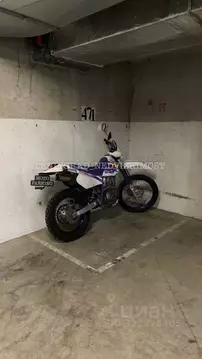 Гараж в Санкт-Петербург Дивенская ул., 5 (2 м)