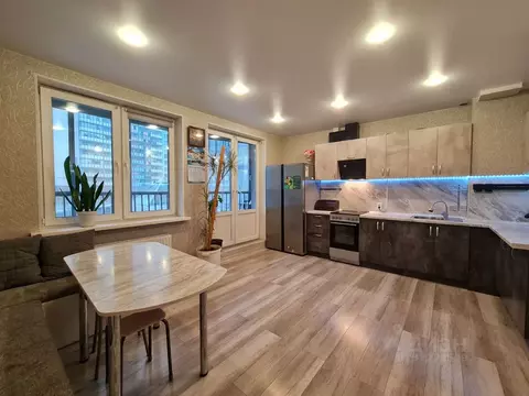 2-к кв. Ленинградская область, Мурино Всеволожский район, ул. ...