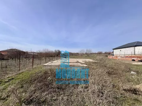 Участок в Ростовская область, Мясниковский район, с. Большие Салы ул. ...