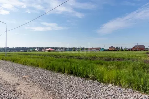 Участок в Тюменская область, Тюменский муниципальный округ, д. ...