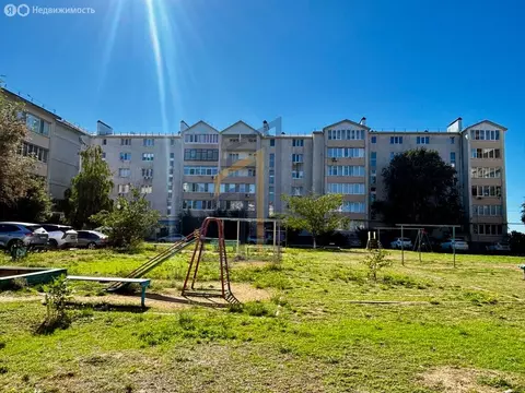 2-комнатная квартира: Уютное, улица Кирова, 11А (78 м)