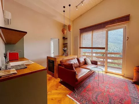 2-к кв. Краснодарский край, Сочи Красная Поляна пгт, ул. Пчеловодов, 9 ...