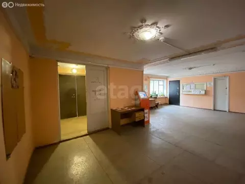 1к в -комнатной квартире (15 м)