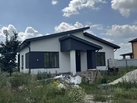 Дом в Белгородская область, Белгородский район, Тавровское с/пос, с. ...