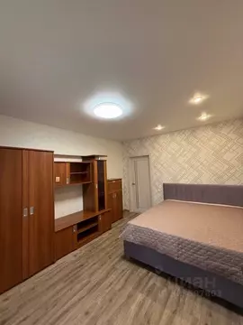 1-к кв. Свердловская область, Екатеринбург ул. Очеретина, 11 (37.0 м)