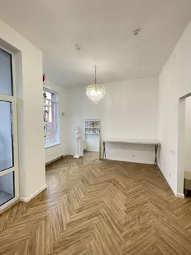 Студия Свердловская область, Екатеринбург ул. Академика Ландау, 35 ...