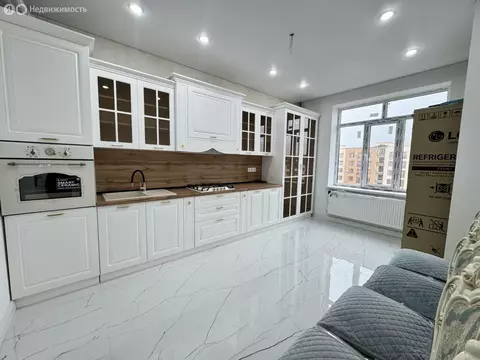 2-комнатная квартира: Нальчик, улица Шарданова, 52 (70 м)